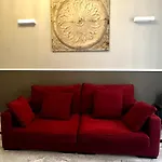 Via Veneto Luxury House